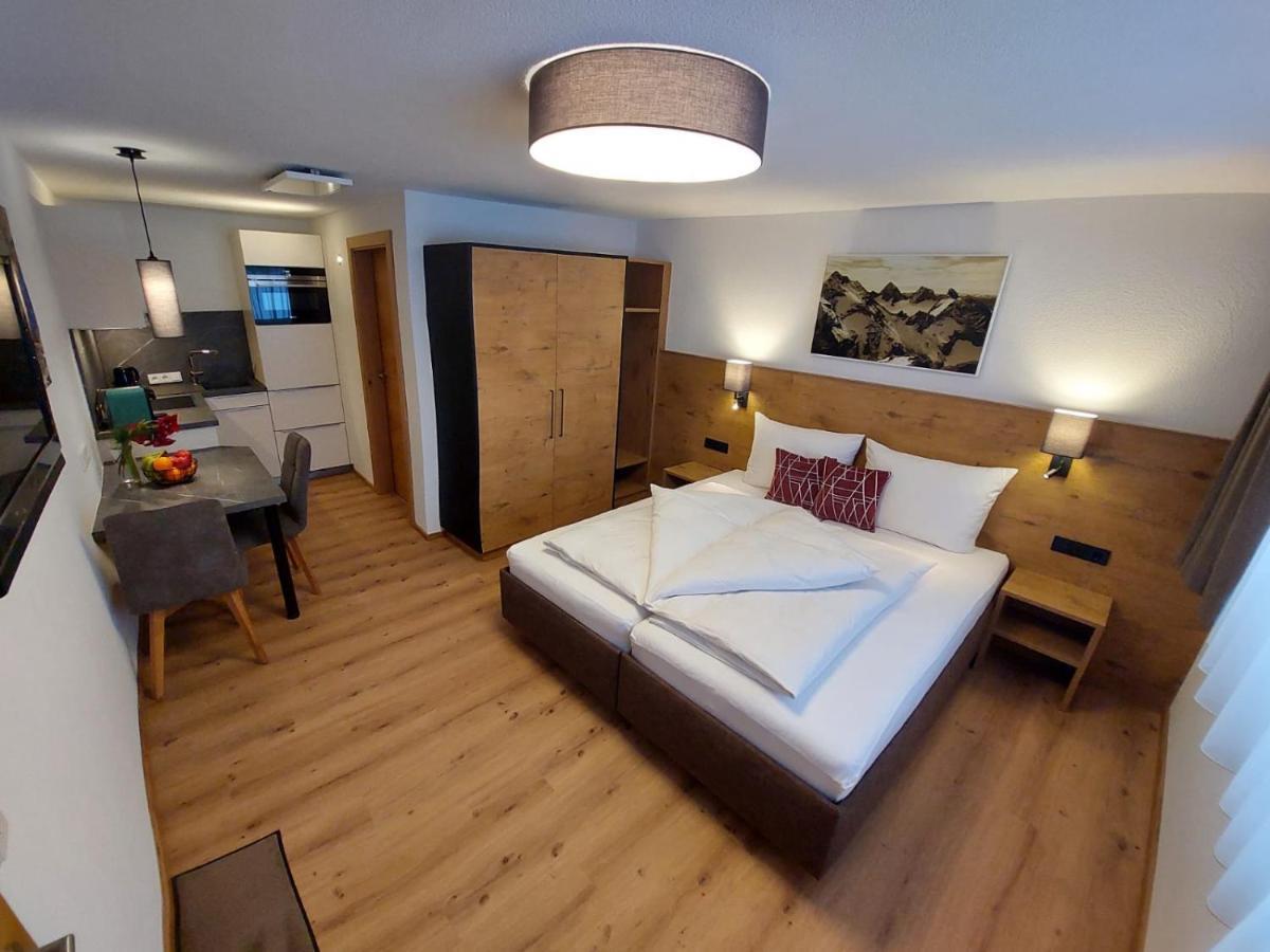 סן אנטון Viktors Apartments מראה חיצוני תמונה